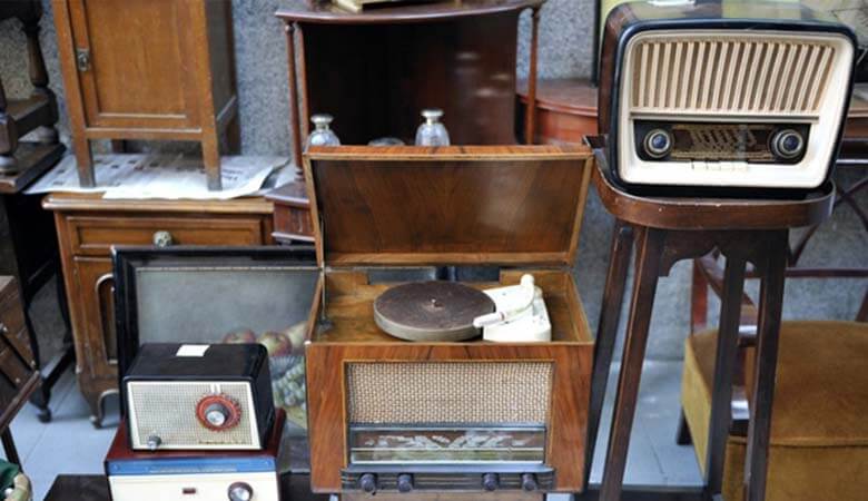 DEBORD ANTIQUAIRE BROCANTEUR